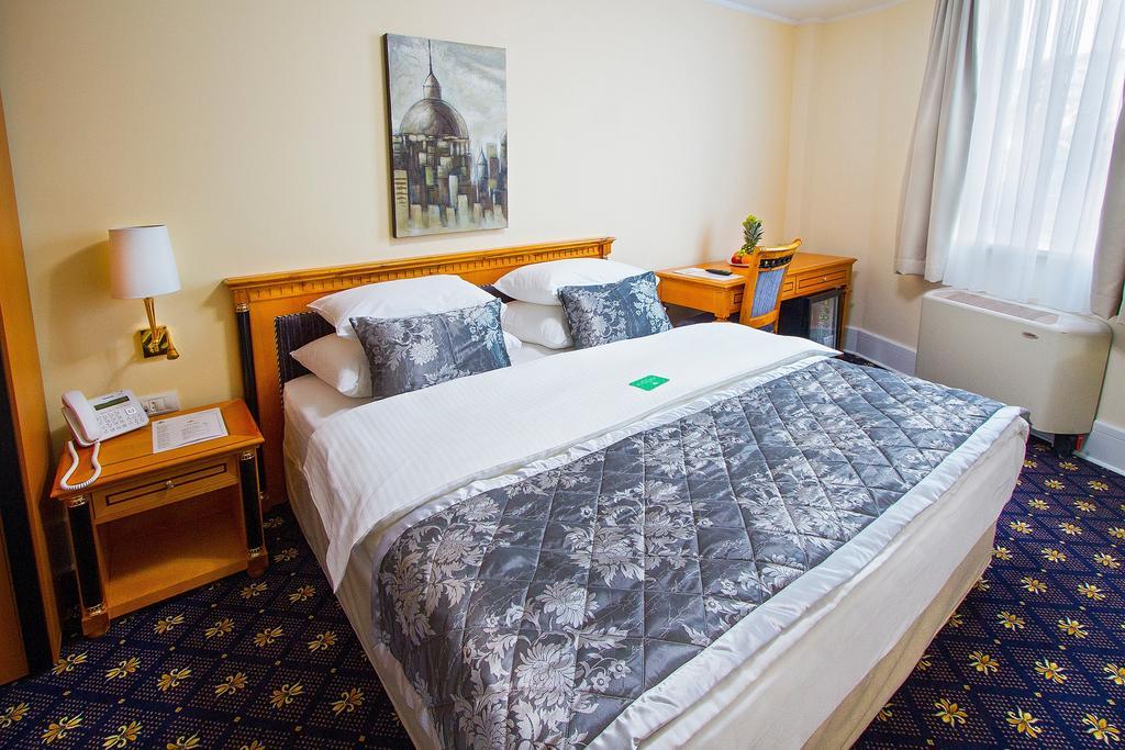 A Hoteli - Hotel Sloboda Шабац Номер фото